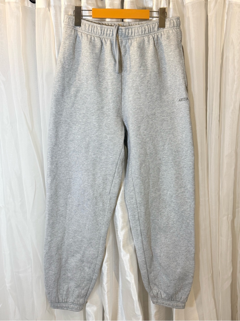 Aritzia Kids Grey Elastic Waist Joggers